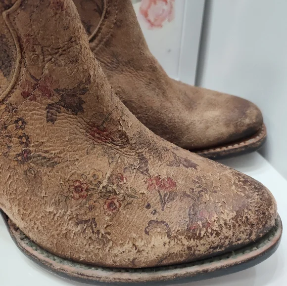 🥰EUC Lucchese Catalina Floral Genuine Leather Distressed Zip Ankle Boots, 7.5 - Picture 11 of 16